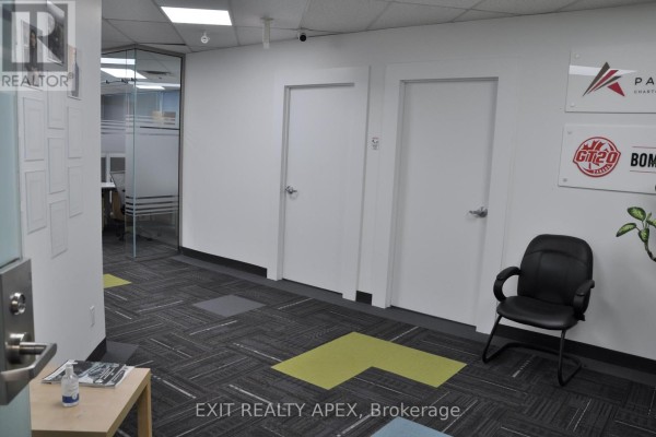 217-219 - 2560 Matheson Boulevard E, Mississauga, ON L4W4Y9 Photo 4