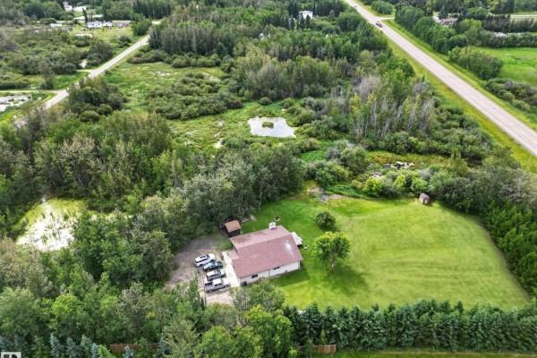 Family room - #217 22169 Twp Road 530, Rural Strathcona County, AB T8E2J1 Photo 4