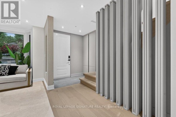 Bedroom - 217 Chaplin Crescent, Toronto, ON M5P1B1 Photo 3