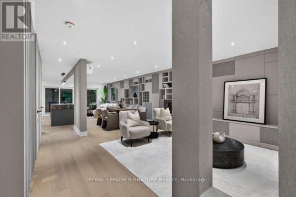 Bedroom 2 - 217 Chaplin Crescent, Toronto, ON M5P1B1 Photo 4