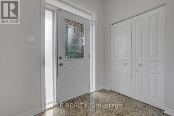 Kitchen - 217 Claridge Drive, Ottawa, ON K2J5V8 Photo 4