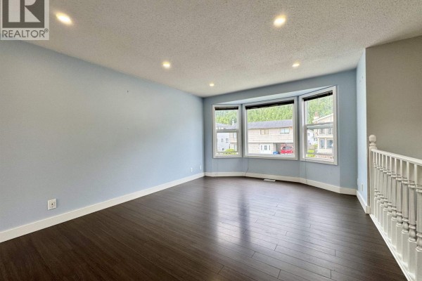 Living room - 217 Cormorant Road, Prince Rupert, BC V8J4E6 Photo 4