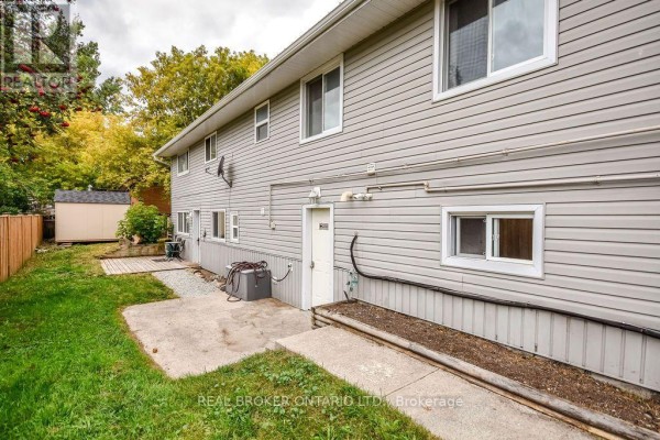 217 John Street, Clearview, ON L0M1S0 Photo 3