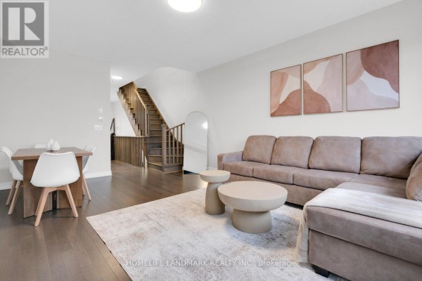 Kitchen - 217 Salterton Circle, Vaughan, ON L6A4Z2 Photo 4