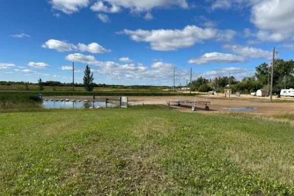 217 Valhop Drive, Dauphin, MB R7N3B3 Photo 4