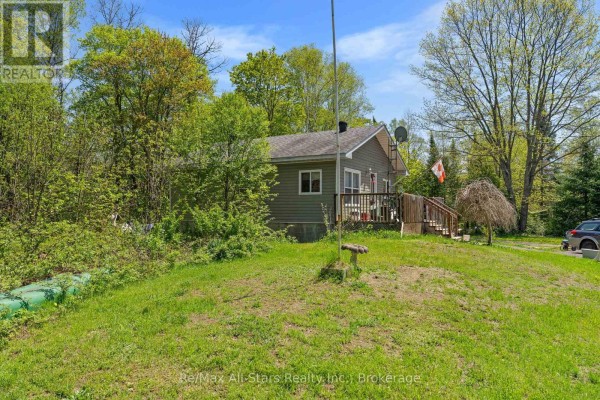 2170 Buckslide Road, Algonquin Highlands, ON, photo 2