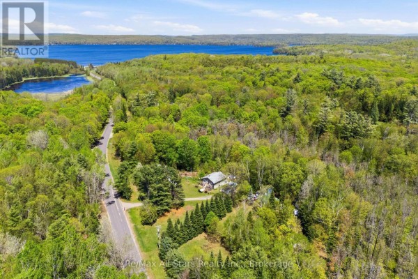 2170 Buckslide Road, Algonquin Highlands, ON, photo 3