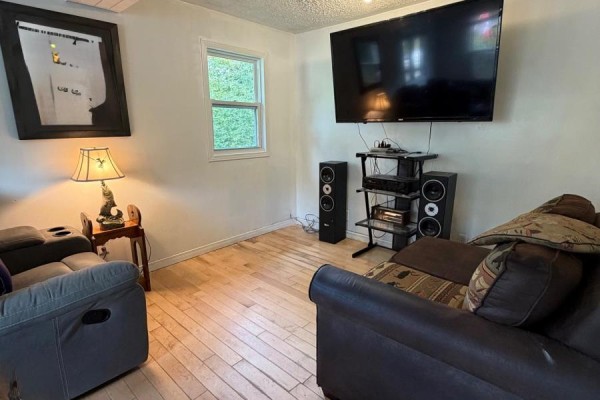 Bedroom 2 - 2170 Buckslide Road, Algonquin Highlands, ON K0M2J0 Photo 5