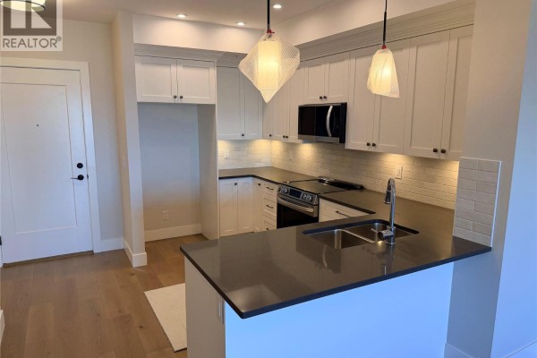 5pc Bathroom - 2171 Van Horne Drive Unit# 208, Kamloops, BC V1S0E2 Photo 2