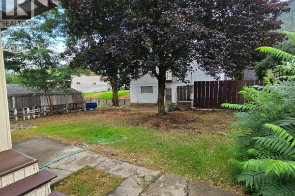 Sunroom - 2172 Second Avenue, Trail, BC V1N1N5 Photo 5