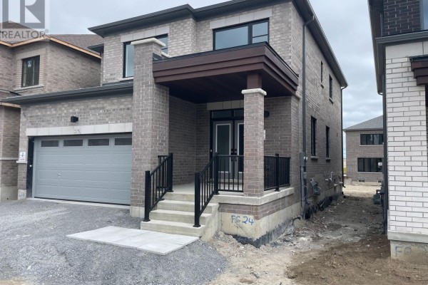 2175 Coppermine Street, Oshawa, ON, photo 2