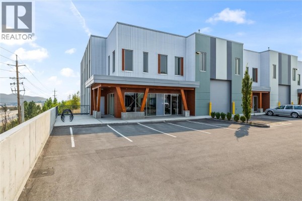 2175 Optic Court Unit# 302, Kelowna, BC, photo 2