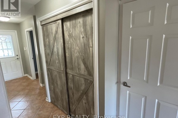 2175 Patricia Street, Clarence Rockland, ON, photo 2