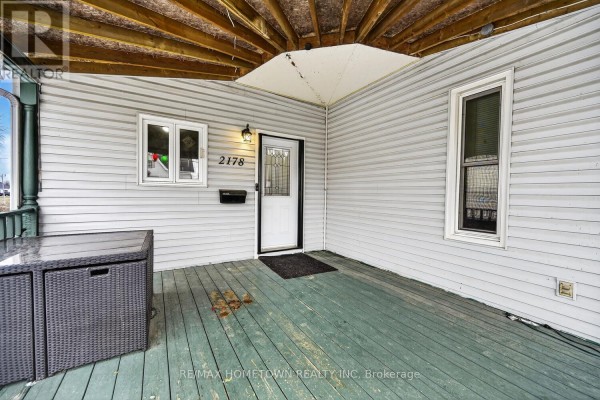 Living room - 2178 Dundas Street E, Edwardsburgh/cardinal, ON K0E1E0 Photo 3
