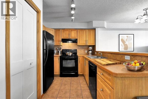 Dining room - 218, 92 Saddletree Court Ne, Calgary, AB T3J0K9 Photo 3