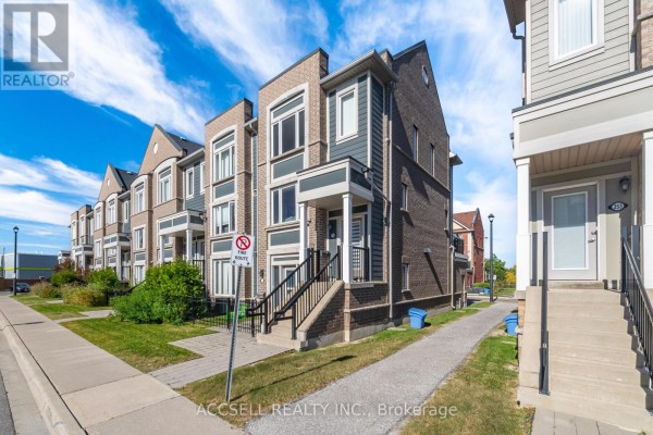 218 - 250 Sunny Meadow Boulevard, Brampton, ON L6R3Y7 Photo 3