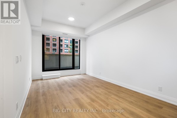 Bedroom - 218 - 36 Brentcliffe Road, Toronto, ON M4G0E1 Photo 4