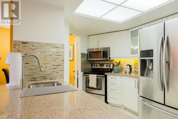 Den - 218 - 6 Humberline Drive, Toronto, ON M9W6X8 Photo 5