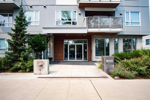 218 13963 105 Boulevard, Surrey, BC, photo 3