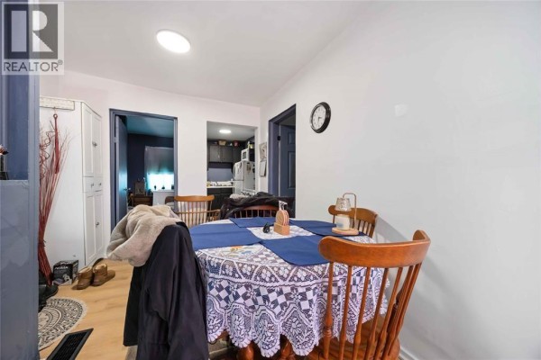 Bedroom - 218-220 Mitton Street South, Sarnia, ON N7T3E1 Photo 5