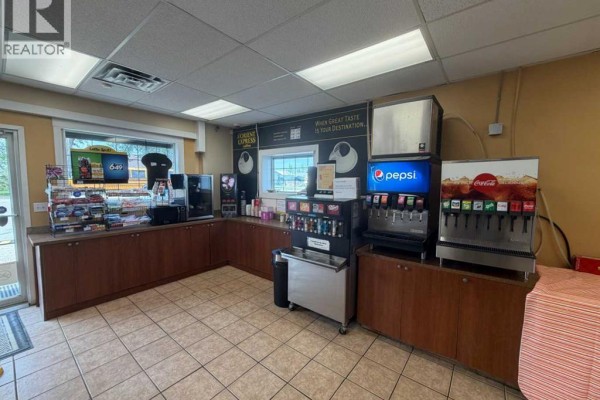 218 4 Avenue, Stirling, AB T0K2E0 Photo 4