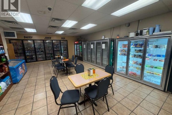 218 4 Avenue, Stirling, AB T0K2E0 Photo 5