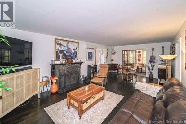 Solarium - 218 Colonial Heights, Fredericton, NB E3B5M1 Photo 5