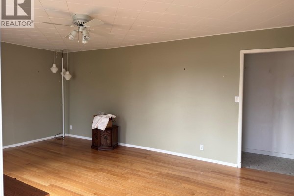 3pc Bathroom - 218 Downey Street, Strasbourg, SK S0G4V0 Photo 3