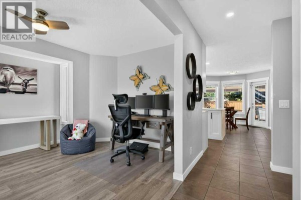 Living room - 218 Harvest Creek Close Ne, Calgary, AB T3K4P8 Photo 5