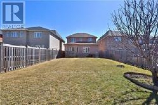 218 Helen Avenue, Markham, ON, photo 2