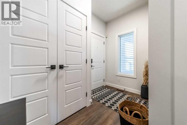 Kitchen - 218 Sora Way Se, Calgary, AB T3S0V5 Photo 3