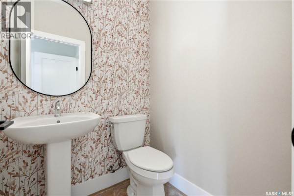 2pc Bathroom - 218 Veterans Drive, Warman, SK S0K0A1 Photo 5