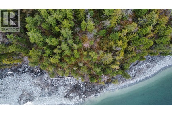 2180 15th Avenue Nw, Nakusp, BC, photo 3