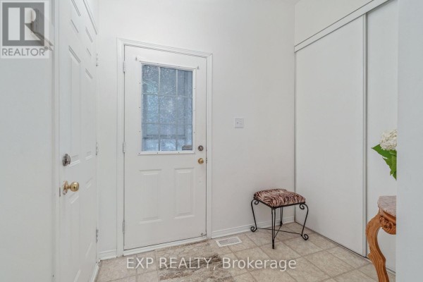 Kitchen - 2181 Sunmeadow Street, Ottawa, ON K4A4W1 Photo 3