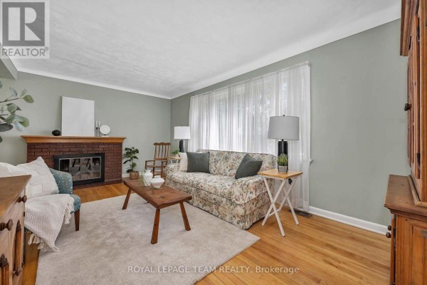 2183 Belair Drive, Ottawa, ON K2C0X2 Photo 4