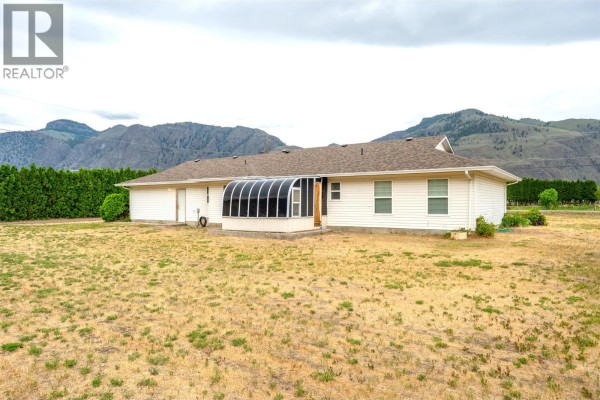 4pc Bathroom - 2185 Newton Road, Cawston, BC V0X1C1 Photo 3