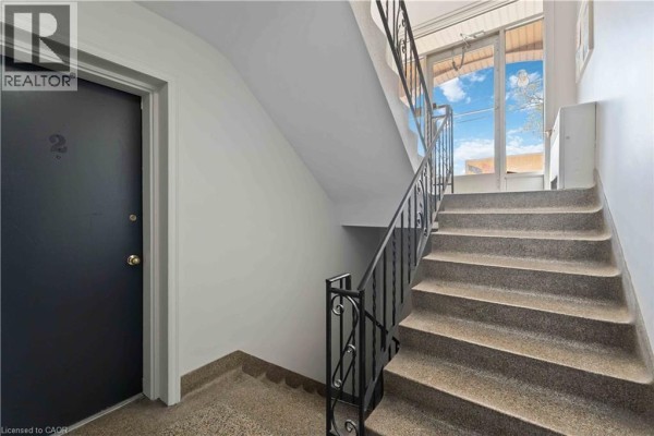 2189 King Street E Unit# 4, Hamilton, ON L8K1W8 Photo 5