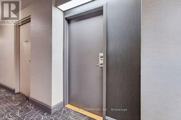Kitchen - 219 - 1000 King Street W, Toronto, ON M6R3N1 Photo 3