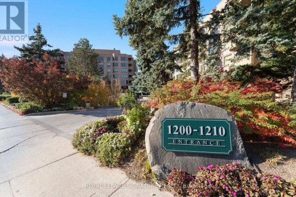 Living room - 219 - 1210 Don Mills Road, Toronto, ON M3B3N9 Photo 2