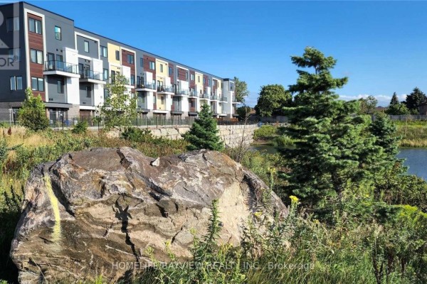 Living room - 219 - 155 Downsview Park Boulevard, Toronto, ON M3K0E3 Photo 2