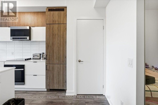 Kitchen - 219 - 8888 Yonge Street, Richmond Hill, ON L4C6Z1 Photo 4