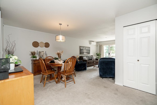 219 33535 King Road, Abbotsford, BC V2S6Z5 Photo 3