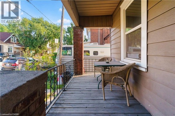 219 Avondale Street, Hamilton, ON, photo 2