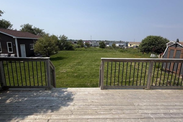 4pc Bathroom - 219 Brookland Street, Glace Bay, NS B1A1N4 Photo 5