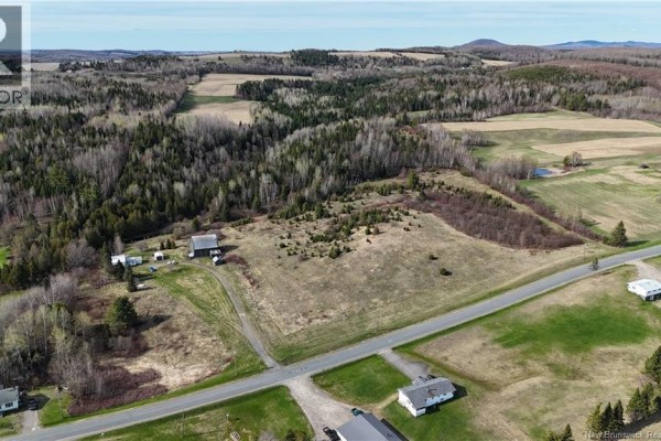 Loft - 219 Churchland Road, Tilley, NB E7H1S7 Photo 3