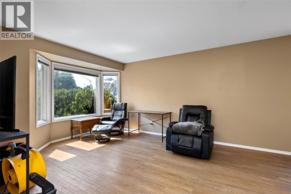 Recreation room - 219 Strom Road, Kamloops, BC V2C4M1 Photo 5