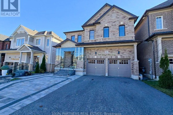 Living room - 219 William Fair Drive, Clarington, ON L1C4A6 Photo 2