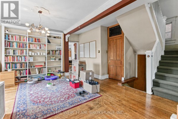 Bedroom 5 - 219 Withrow Avenue, Toronto, ON M4K1E2 Photo 3