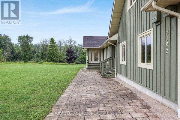 2192 Atkinson Road, Springwater, ON, photo 3