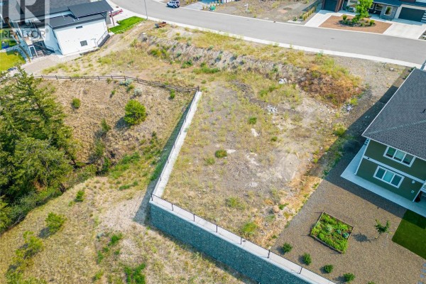 2192 Galore Crescent, Kamloops, BC, photo 3
